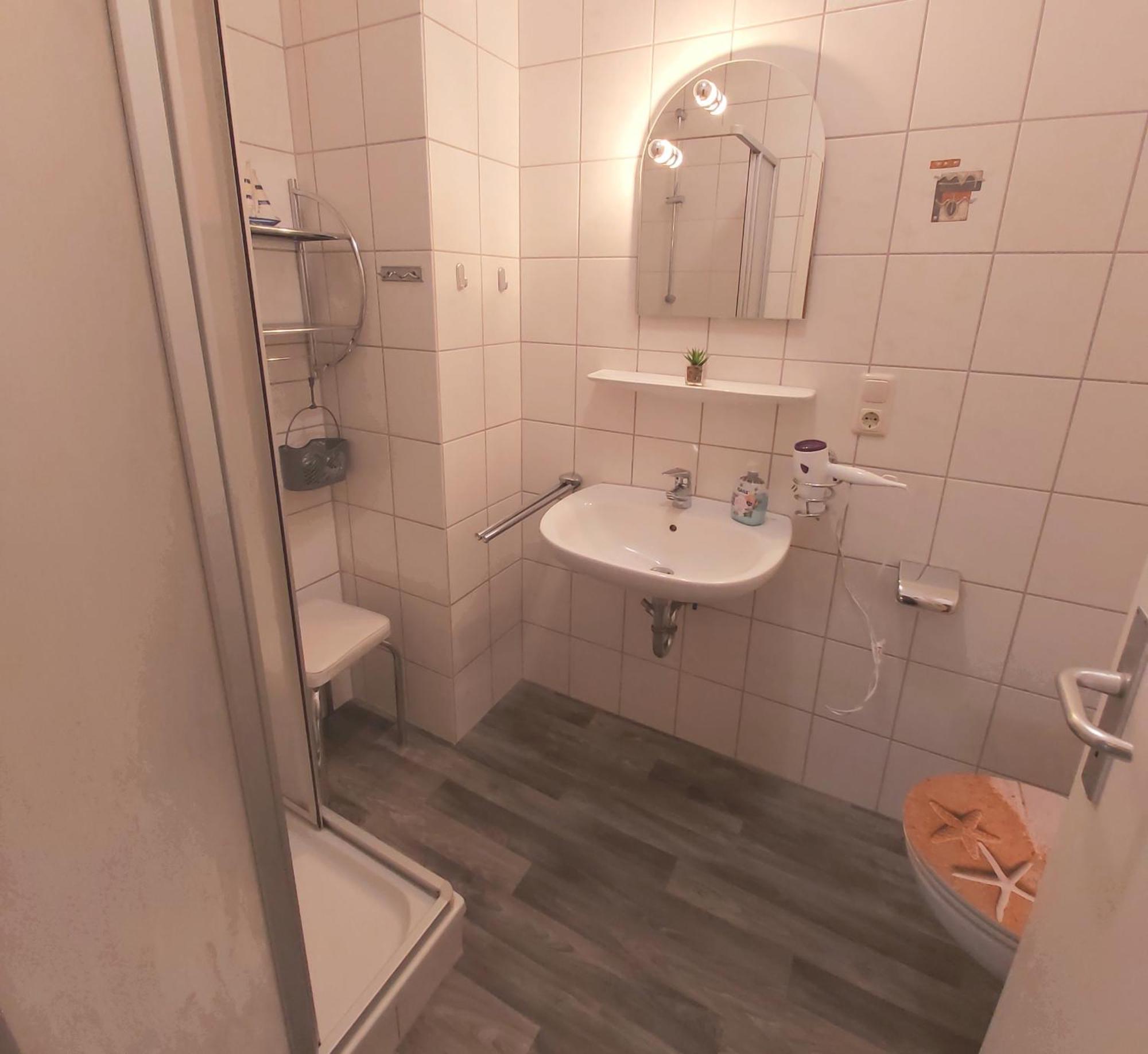 Ferienwohnung Yachthafen De Lorenzo Каролинензиль Экстерьер фото