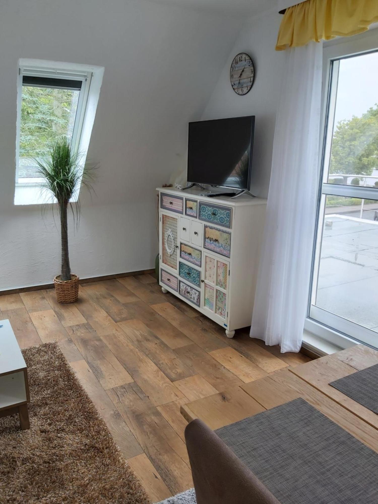 Ferienwohnung Yachthafen De Lorenzo Каролинензиль Экстерьер фото